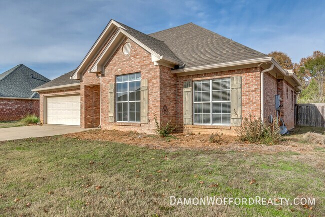 Building Photo - 119 Kenzie Dr