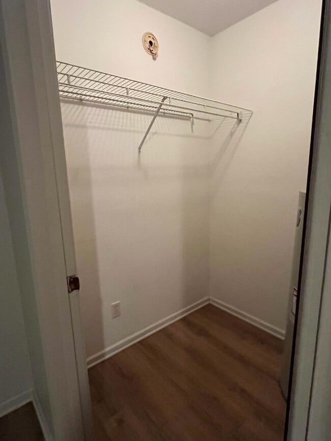 Building Photo - 3355 Whitehall Rd