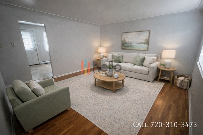 Building Photo - 2516 Quay St