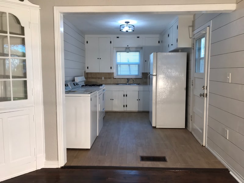 Building Photo - 2129 W Lotus Ave