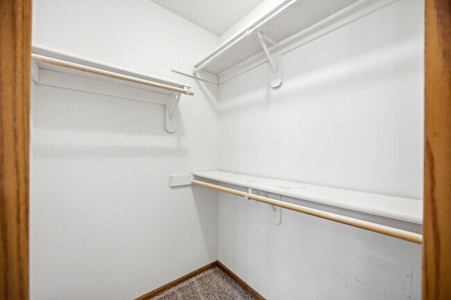 Building Photo - Ankeny Condo for Rent