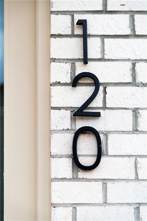 Building Photo - 9040 Main St