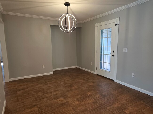 Building Photo - Gautier Property