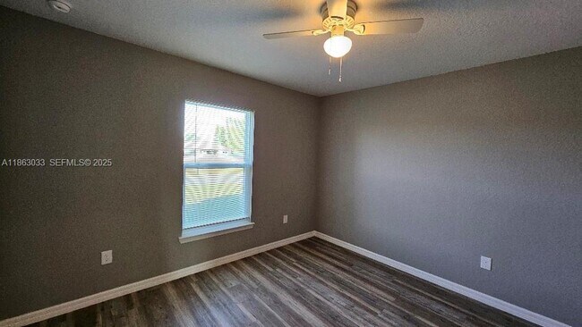 Building Photo - 4868 SW 131st Pl