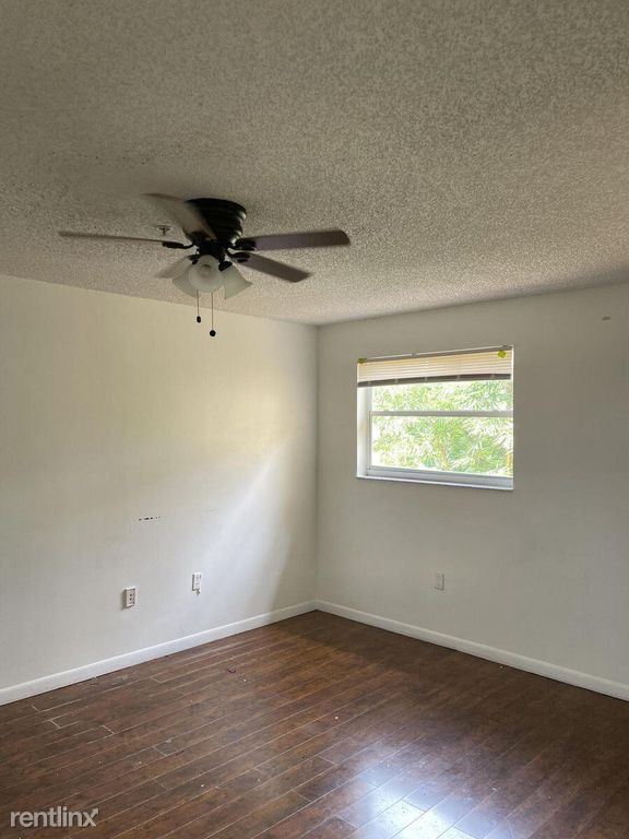 Building Photo - 3 br, 2 bath House - 761 N Pine Island Rd ...