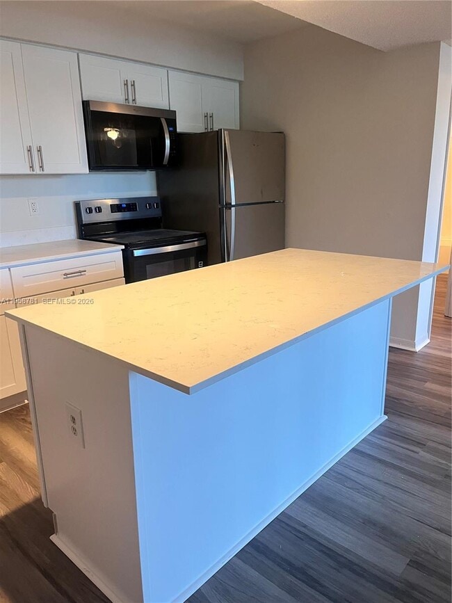 Building Photo - 4055 W McNab Rd