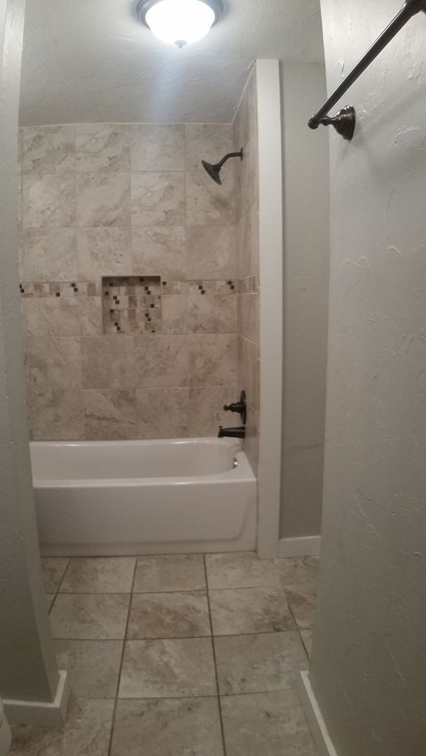Building Photo - Beautiful one bedroom apartment close to N...