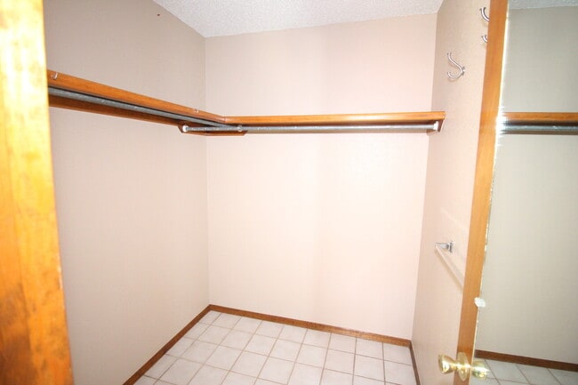 Building Photo - 308 Wilmington Cir