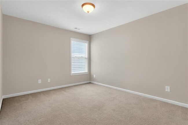 Building Photo - 3610 Crowchild Dr