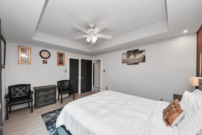 Building Photo - 9715 Riddlewood Ln