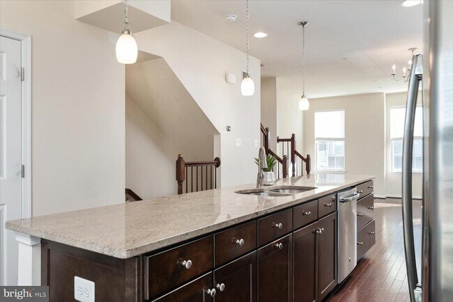 Building Photo - 12500 Rustic Rock Ln