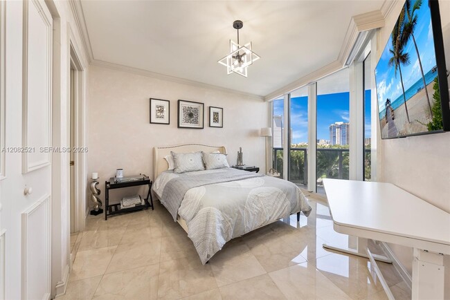 Building Photo - 19333 Collins Ave