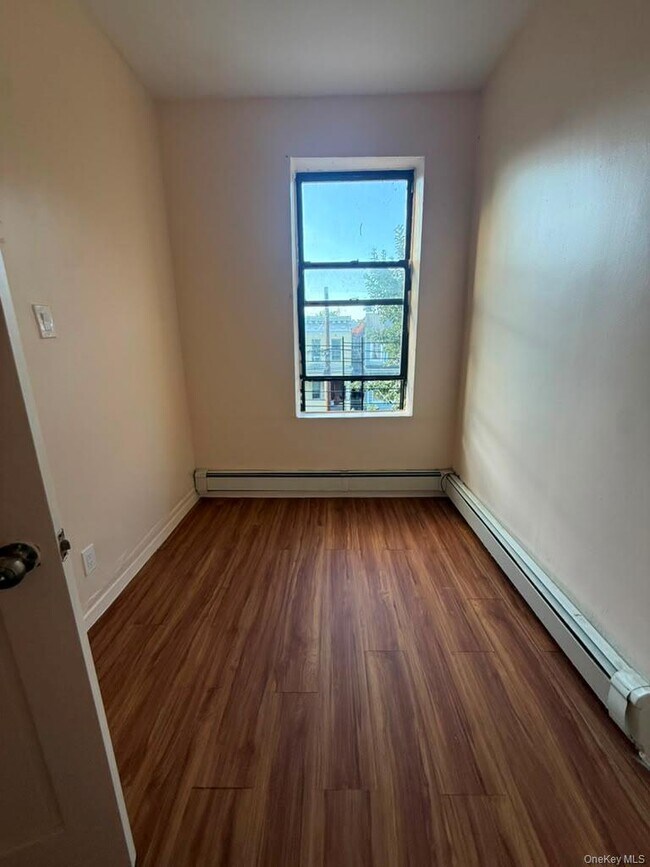 Building Photo - 2138 Gleason Ave