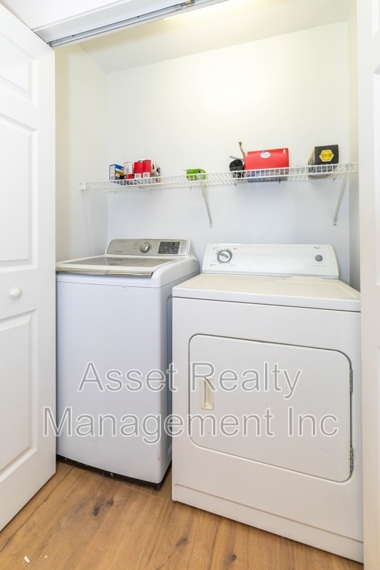 Building Photo - 7037 Wakan Ln