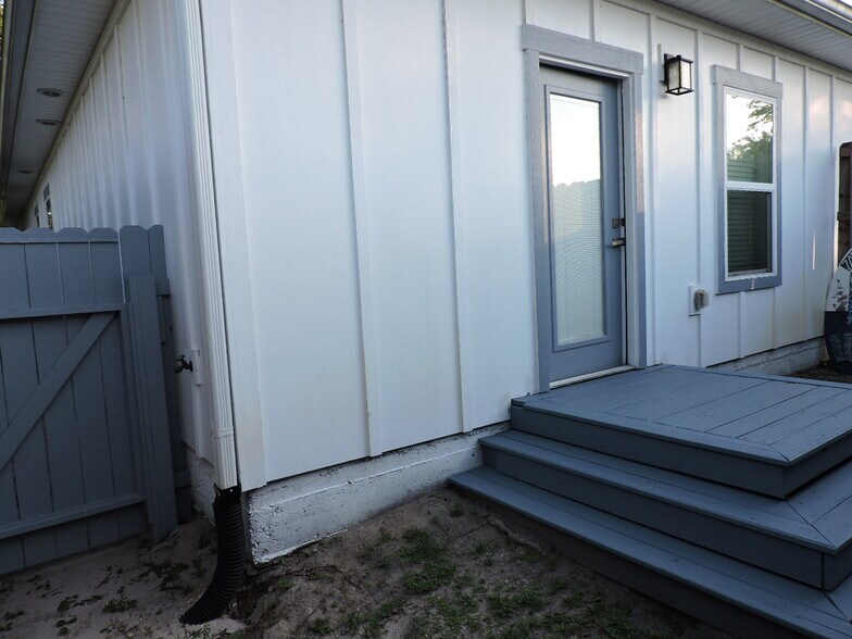 Building Photo - 12610 Erin Lea Ln