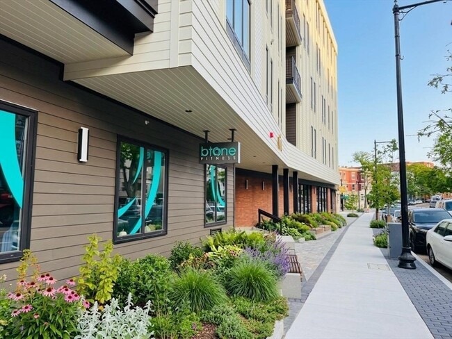 Building Photo - 500 Talbot Ave