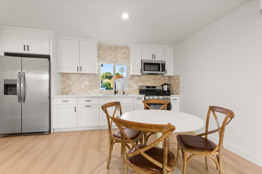 Building Photo - 12801 Waddell St