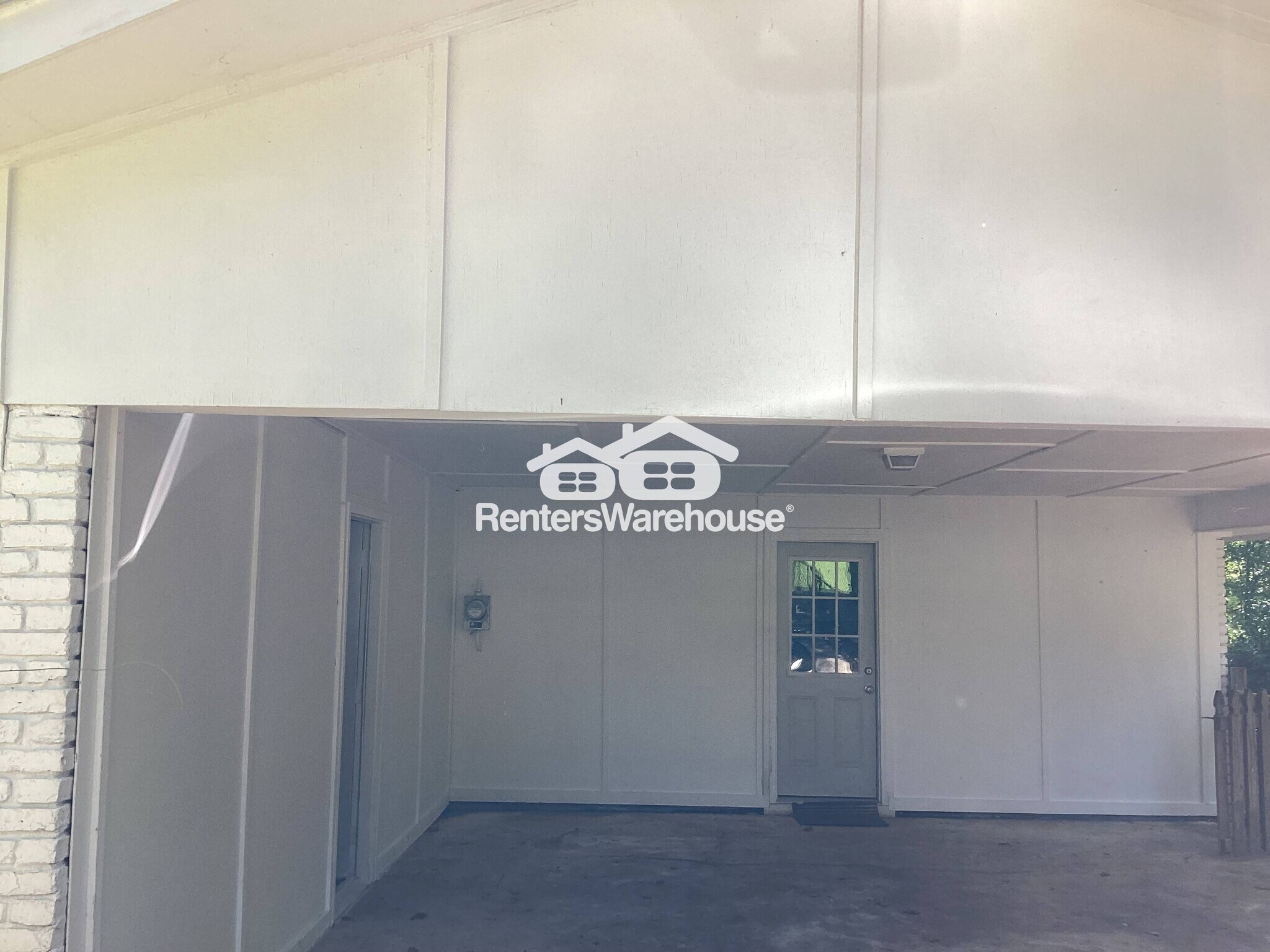 Building Photo - 1017 Oakton Dr SW