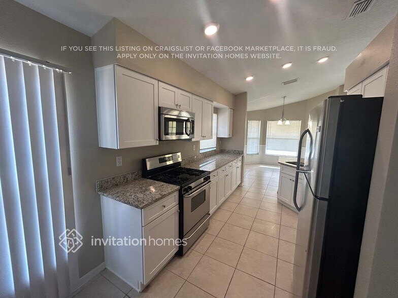 Building Photo - 1654 Wakefield Dr