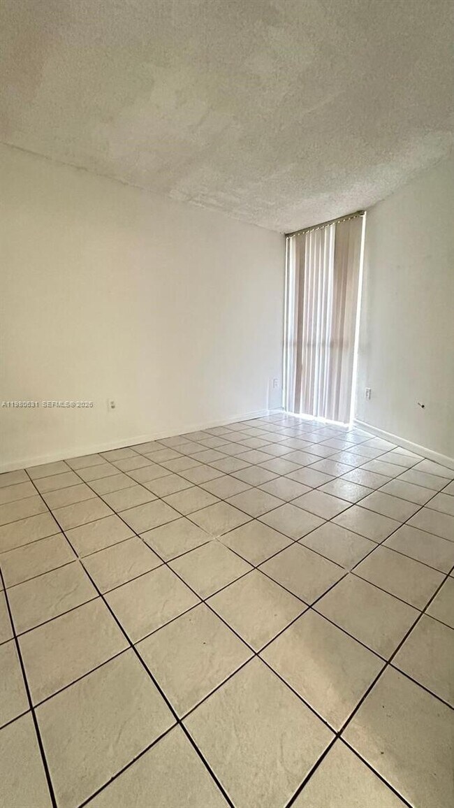 Building Photo - 7125 NW 186th St