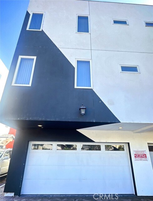Building Photo - 1735 Magnolia Ave