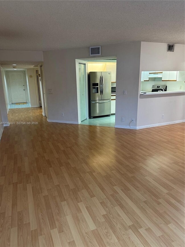 Building Photo - 1000 SW 128th Terrace