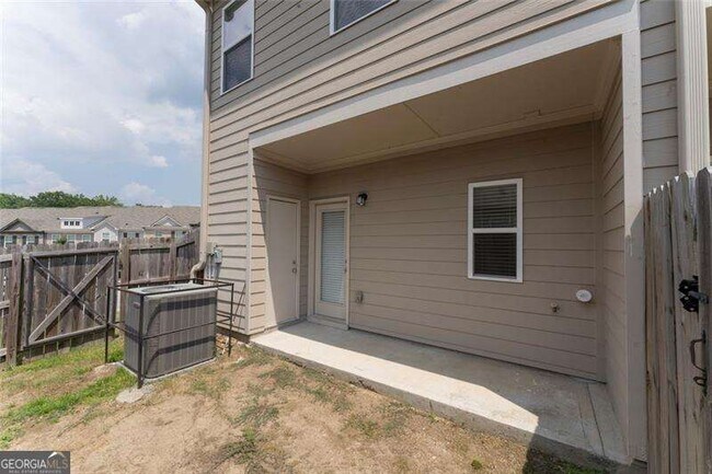 Building Photo - 898 Ambient Way