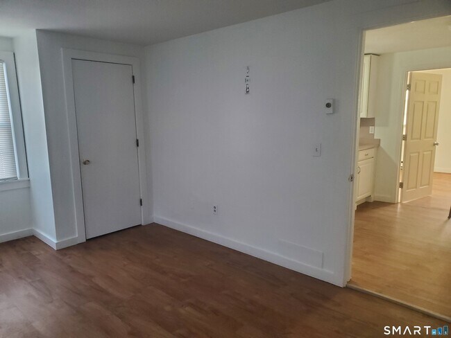 Building Photo - 63 Schofield Rd