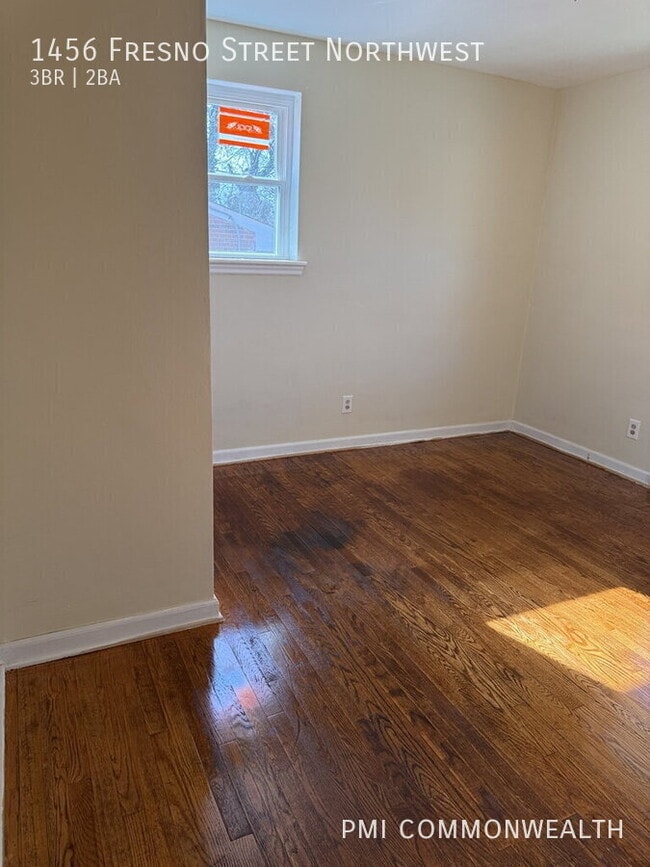 Building Photo - 1456 Fresno St NW