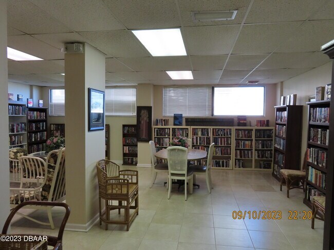 Building Photo - 1415 Ocean Shore Blvd