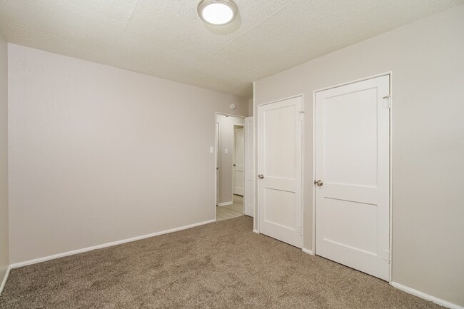 Building Photo - 2710 Fletcher St