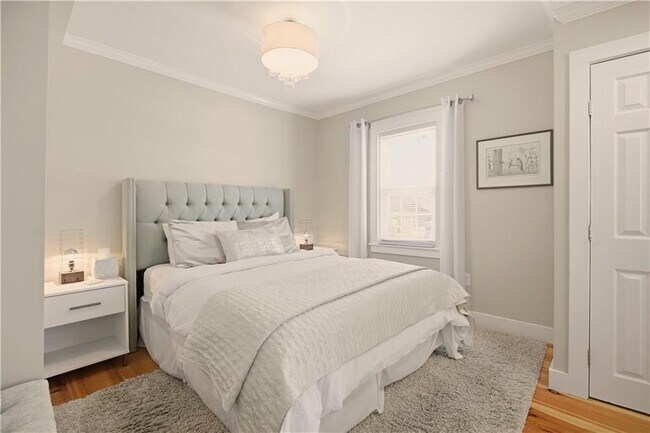 Building Photo - 38 Pope St