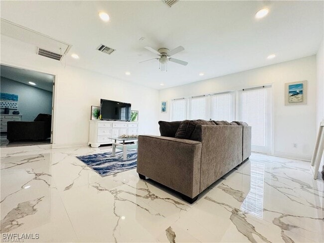 Building Photo - 1221 Granada Blvd