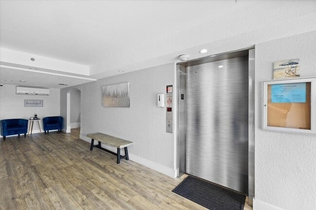 Building Photo - 2255 Lindell Blvd