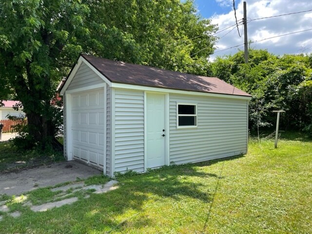 Building Photo - 815 South Ave