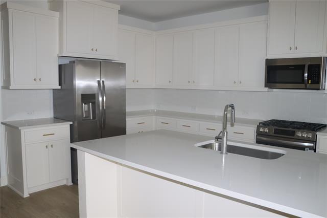 Building Photo - 9492 Espalier St