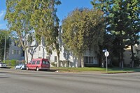 Building Photo - 1555 S St Andrews Pl