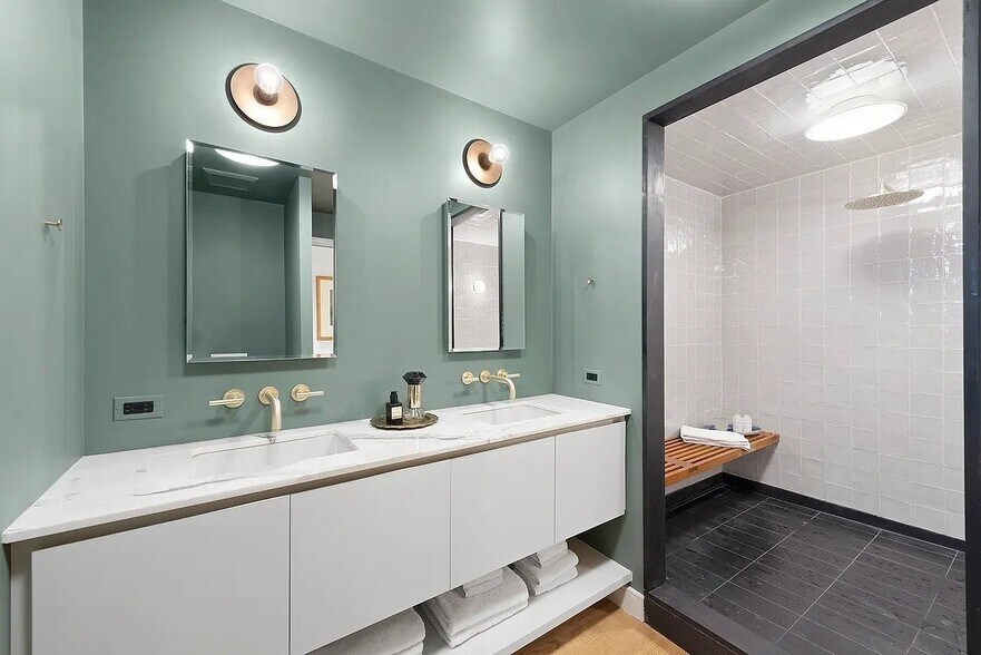 Building Photo - 132 W 123rd St