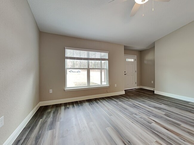 Building Photo - 7292 N Gibralter Dr