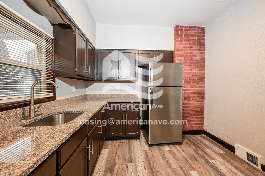 Building Photo - 500 Highland Ave