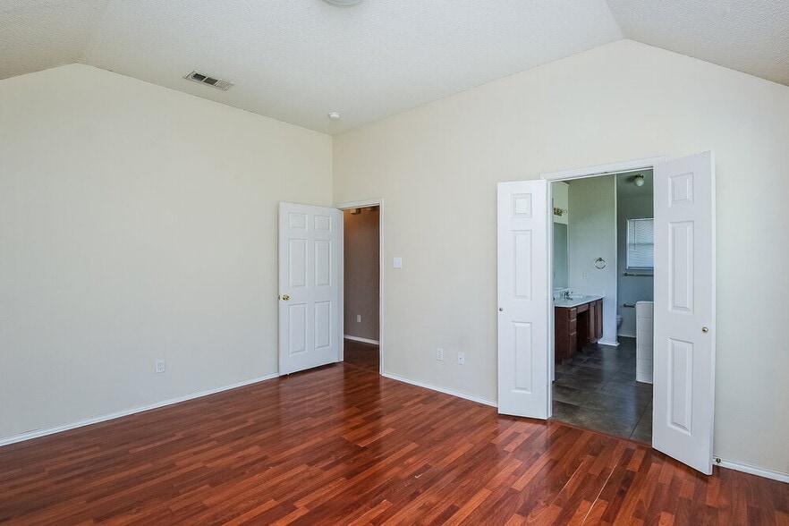 Building Photo - 3017 Morning Dove Ln