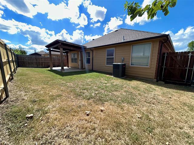 Building Photo - 8421 Yellow Buckeye Dr