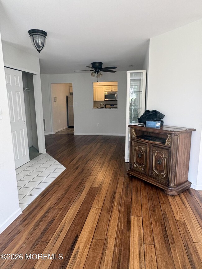 Building Photo - 103 Racquet Rd