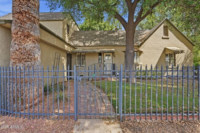 Building Photo - 1238 W Coronado Rd