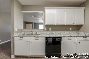 Building Photo - 9438 Celine Dr