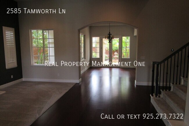 Building Photo - 2585 Tamworth Ln
