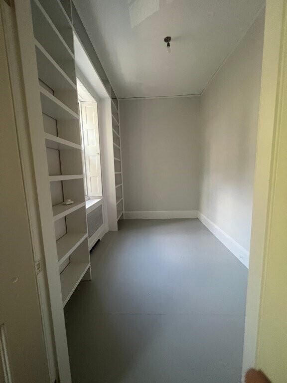 Building Photo - 21 Chestnut St