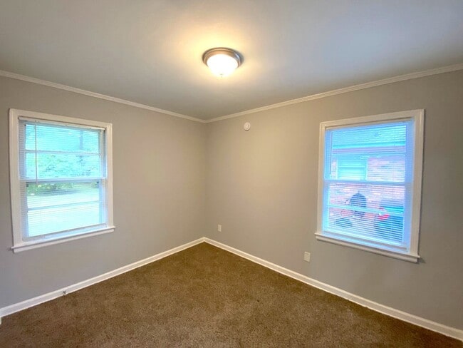 Building Photo - 4224 Philsdale Ave