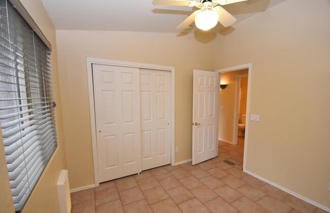 Building Photo - 3 Bedroom, 2 Bathroom Home with Amazing Views