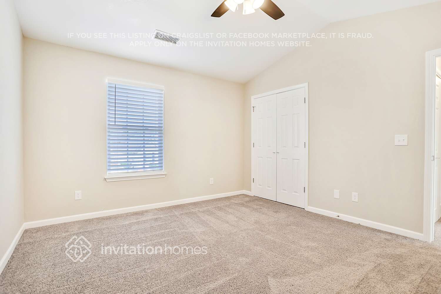 Building Photo - 371 Coral Cir